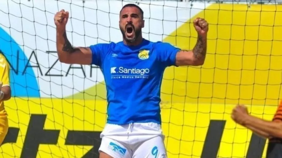 Tο… γύρισε στο beach football ο πρώην της ΑΕΚ