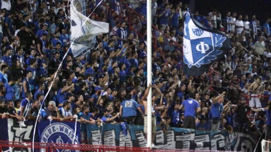 ΜΑΧΗΤΕΣ/"Δεν σας ενοχλεί δηλαδή που έχετε ιδιοκτήτη «Ανορθωσιάτη»";
