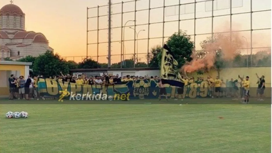 "Ντόπες" με πυρσούς οι ΑΕΛίστες ενόψει ΑΠΟΕΛ (φώτος)