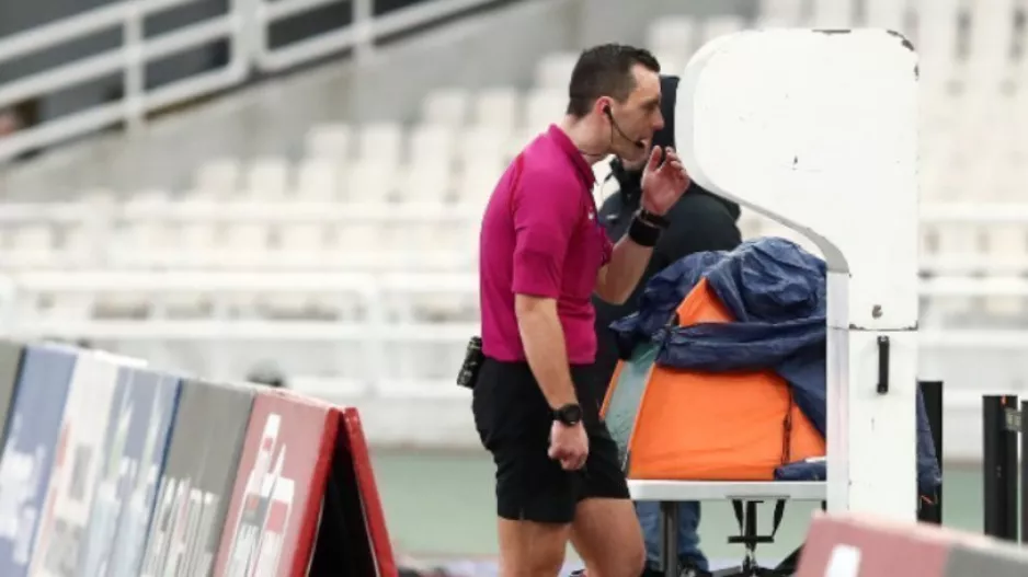 Μπαίνει η γραμμή του οφσάιντ σε όλους τους αγώνες
