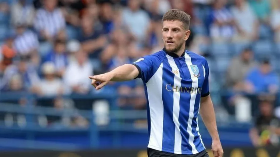 ΑΝΑΚΟΙΝΩΣΕ Sam Hutchinson 