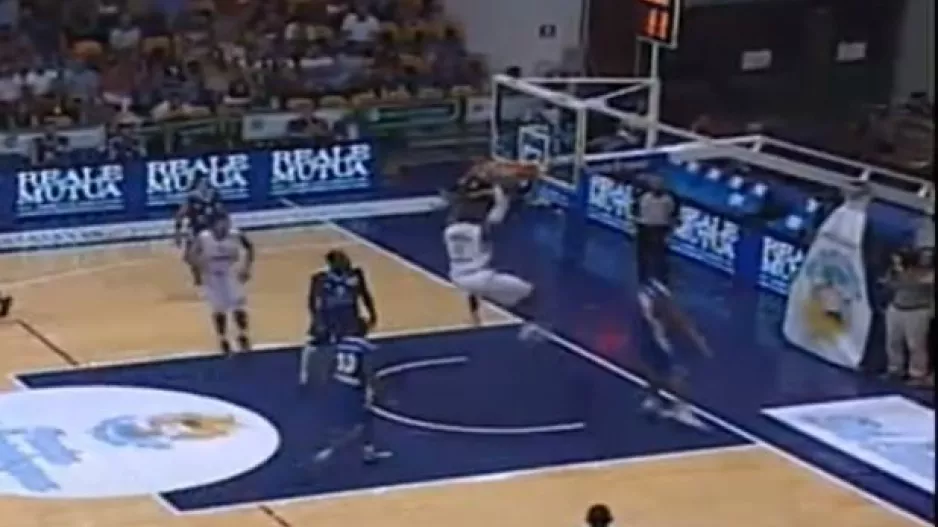 ΒΙΝΤΕΟ/Όταν το "μπαμ" του Απόλλωνα διέλυσε το ταμπλό!