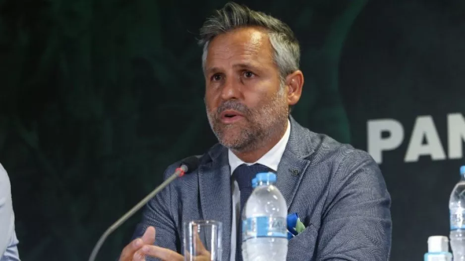 «Δουλεύει» άλλο δεξί μπακ