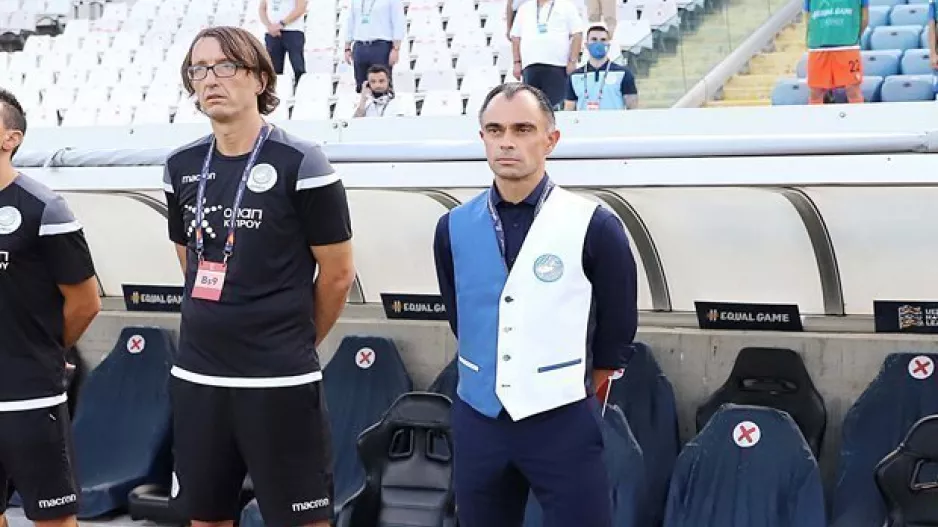 Με γαλανόλευκο γιλέκο ο Βάλεμ!