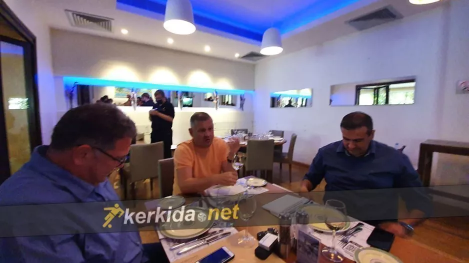 ΦΩΤΟΣ/Γεύμα με Ντουμπόβ και... πλάνο εξαετίας