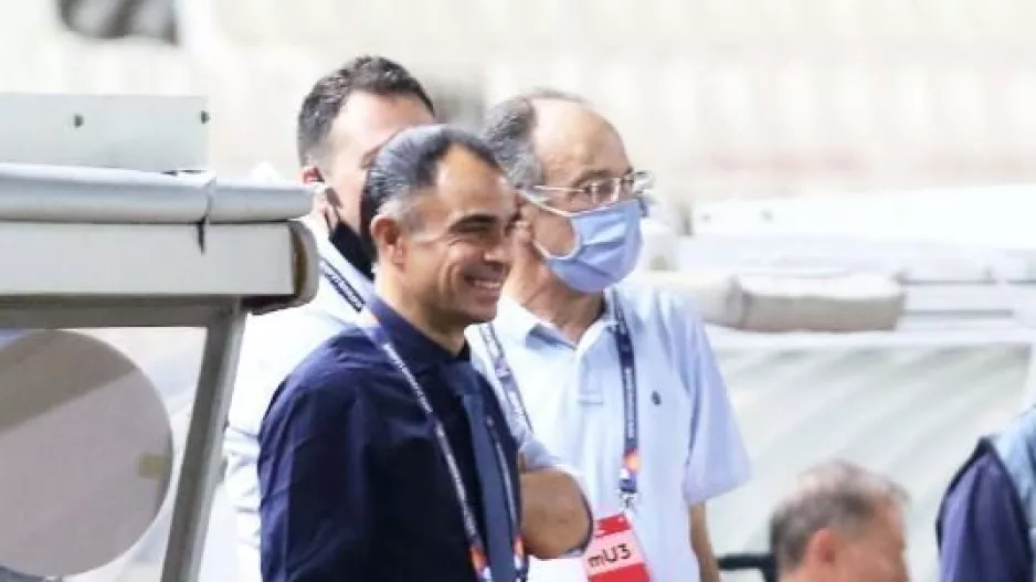 Δεν το κράτησε...
