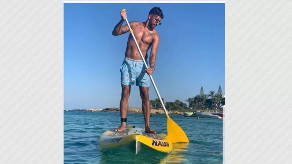 Ντορ Μίχα σε... σανίδα 