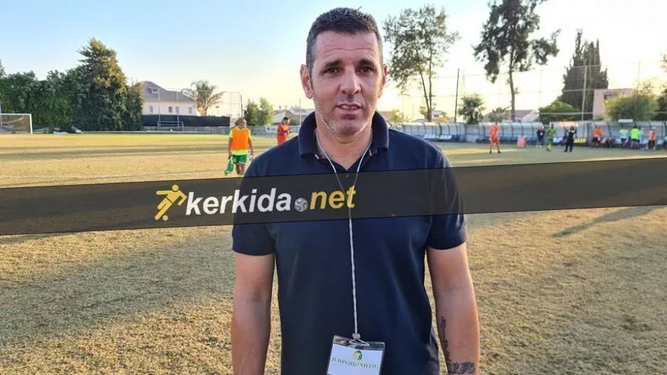 Με το δεξί... ο Μάριος