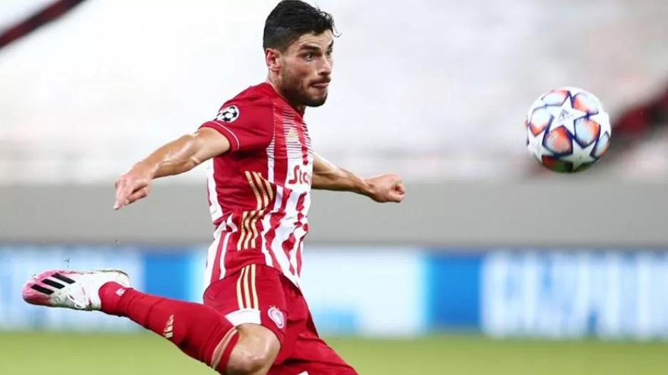 Τρέχουν τρεις για Champions League