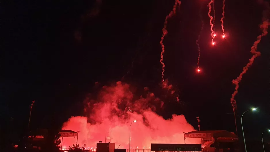 ΘΥΡΑ 3 για επεισόδια: "Προκαλούσαν και άγγιζαν τα γεννητικά τους όργανα..."