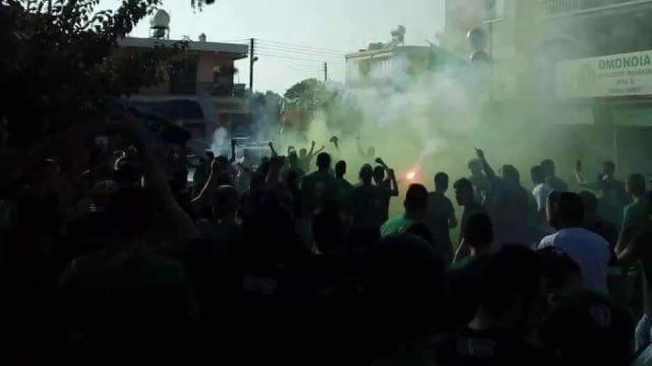 ΘΥΡΑ 9/Δεν μπαίνουν στο γήπεδο αλλά πάνε Πάφο
