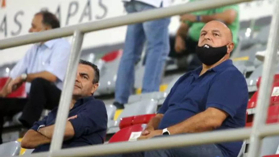 Άνετα... ο Πρόεδρος 