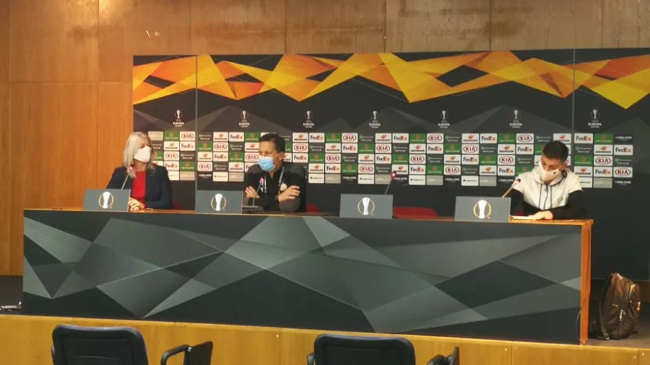 Roger Schmidt: "Είναι μια τρελή κατάσταση, σεβόμαστε τους κανονισμούς της Κύπρου"