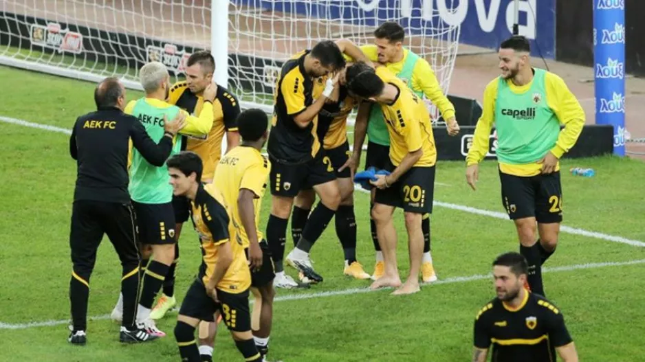 «Ζέσταμα» με τις μπάλες του Europa League η ΑΕΚ (φώτο)
