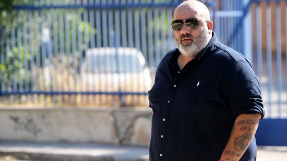 Τέσσερις μήνες απαγόρευσης εισόδου στον Καραπαπά–Πρόστιμο στον Ολυμπιακό
