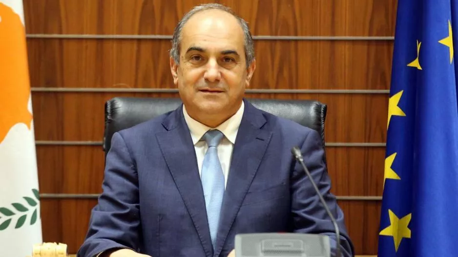 Πρόεδρος... ο Συλλούρης