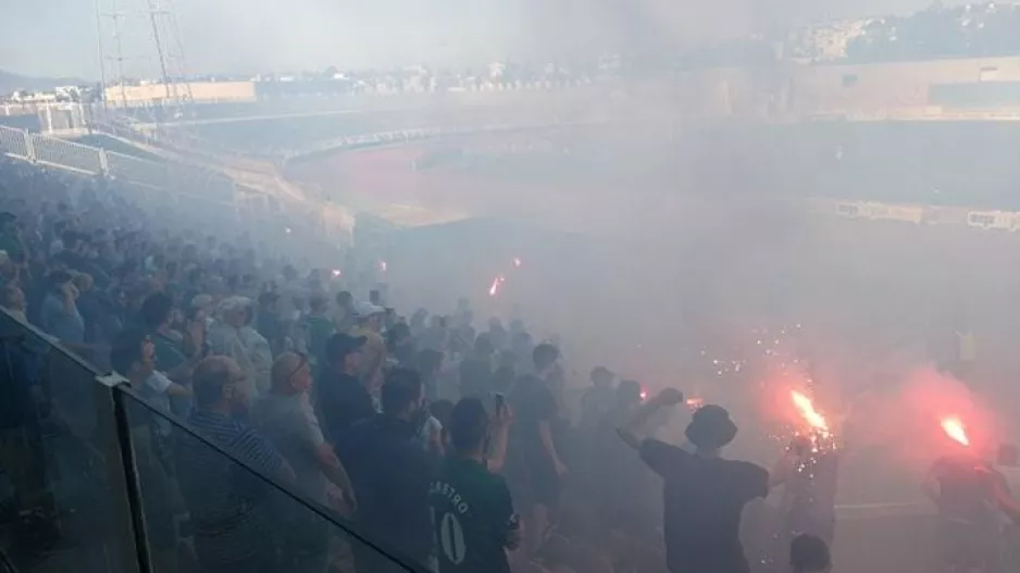 "Είμαστε όλοι ΚΕΡΥΝΕΙΩΤΕΣ/Έχουμε ΜΠΟΥΧΤΙΣΕΙ..."