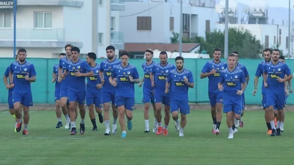 ΑΠΟΕΛ/Απαντήσεις