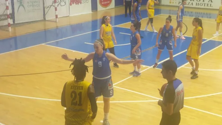 Ανόρθωση/Μεγάλη Κυρία, τεράστια Ντιάνα Ντέλβα – Τρέλανε την στατιστική υπηρεσία