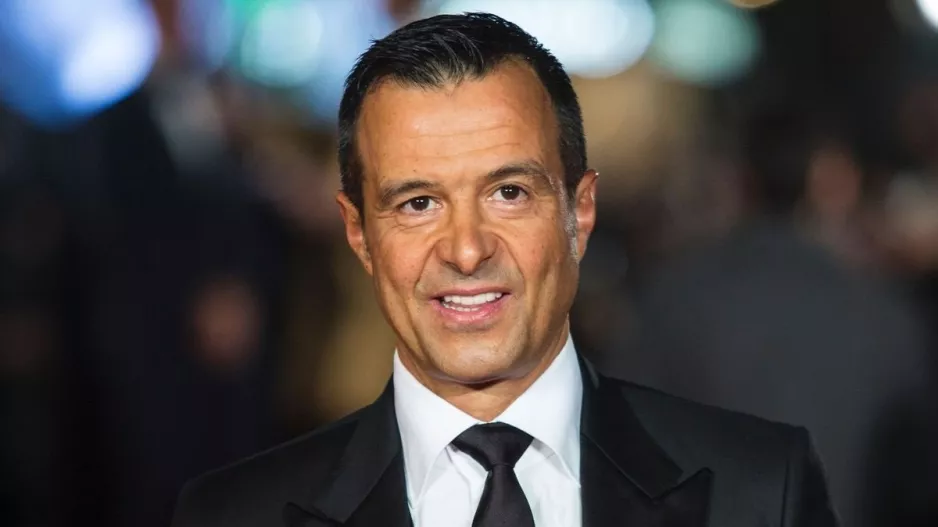 Παίζει... ΜΟΝΟΣ του!