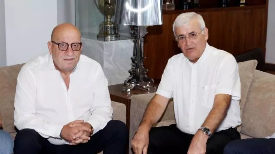 Στον ίδιο... ράφτη