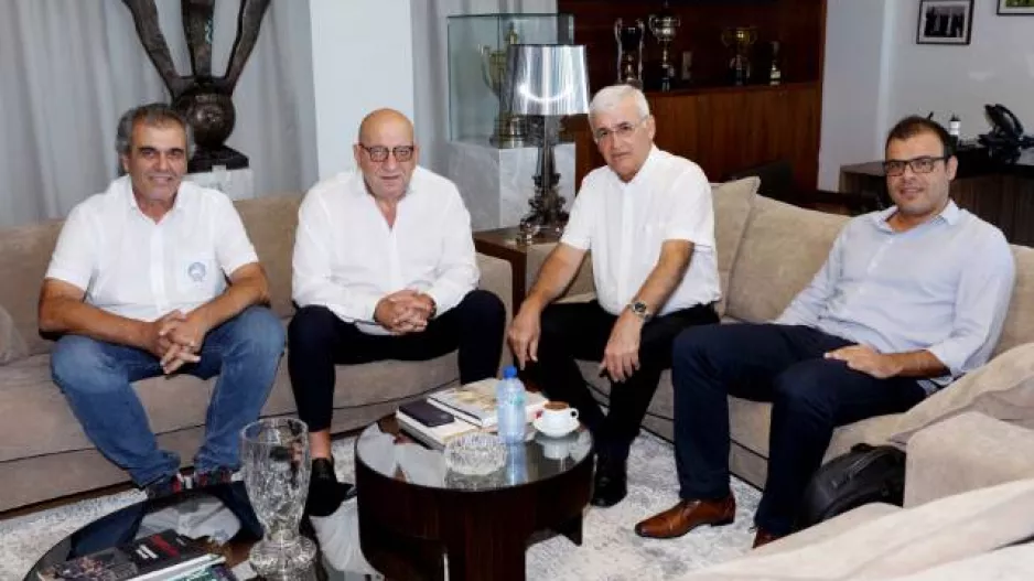 ΚΟΠ για την συνάντηση με τον Παπαχαραλάμπους 