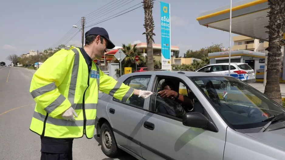 ΑΣΤΥΝΟΜΙΑ/Πολίτες χωρίς μάσκα, υποστατικά με παραβάσεις (96+10)