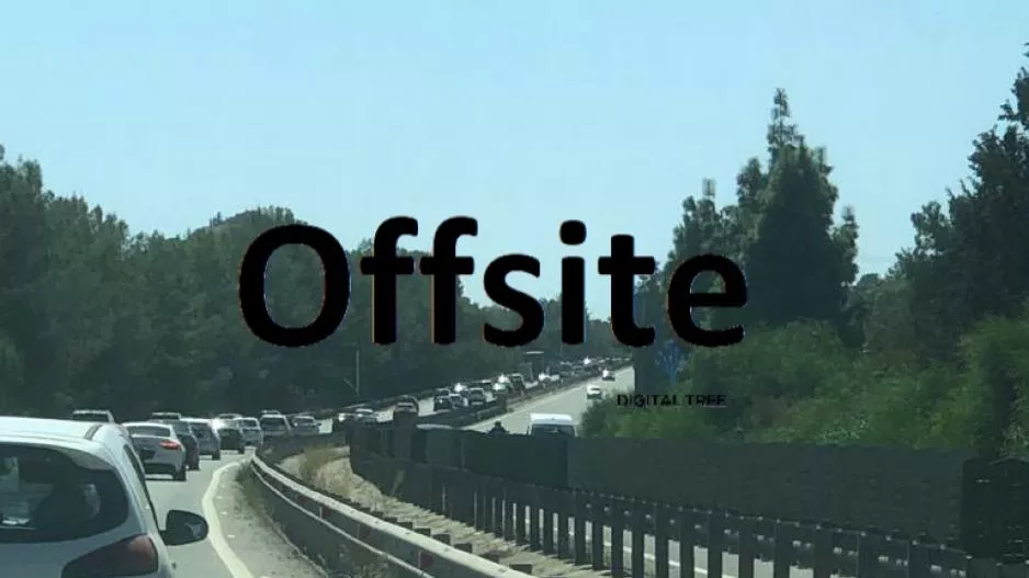 Τα άρματα μπλόκαραν το highway