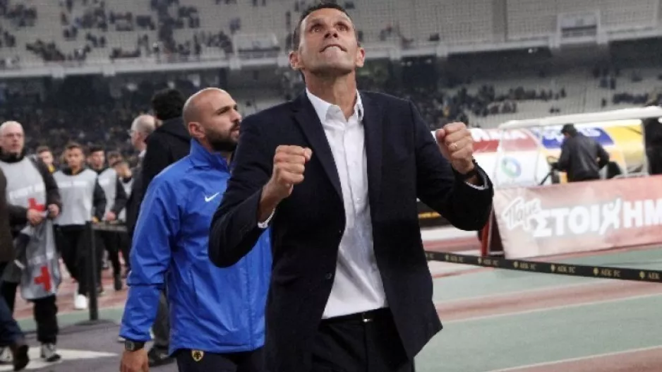Εξετάζει (και) Γκουστάβο Πογιέτ!