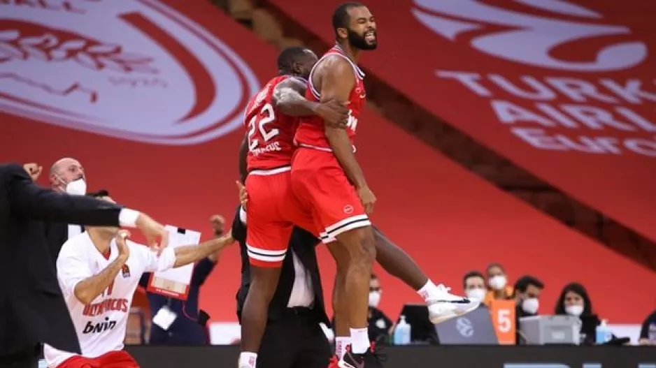 ΘΡΙΑΜΒΟΣ at the buzzer με ήρωα τον Χάρισον!