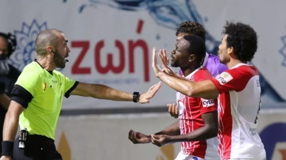 VAR/Θεουλής