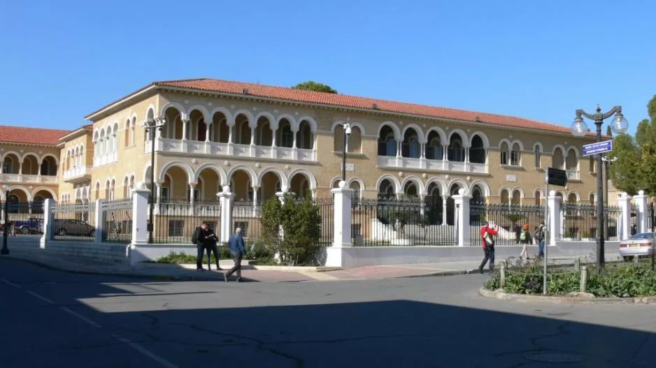 Κρούσμα και στην Αρχιεπισκοπή! 