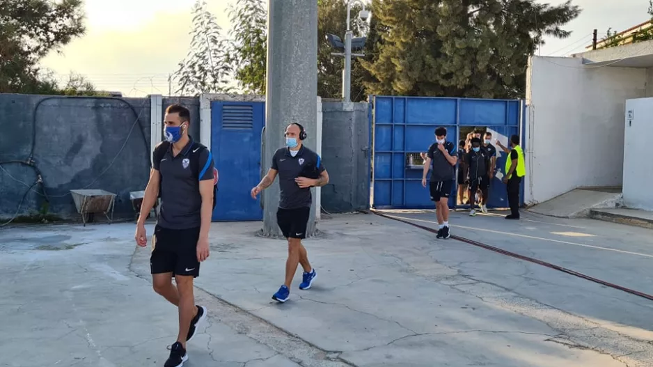 ΦΩΤΟΣ/Στο γήπεδο η Ανόρθωση
