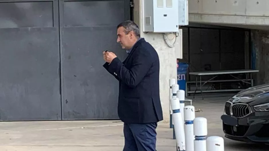 Έτοιμος/μάσκα