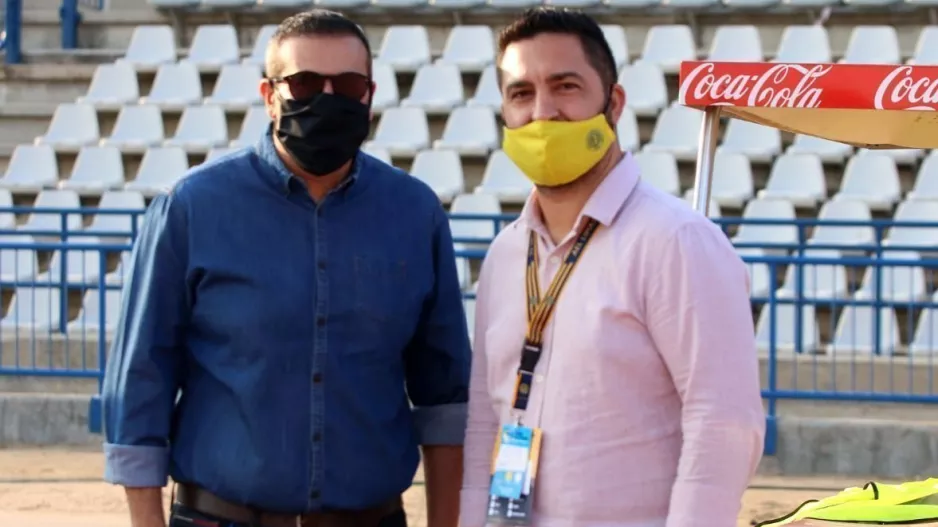 Φίλοι...