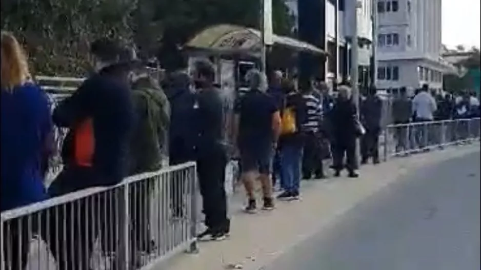 Ρε μα είστε σοβαροί;;;