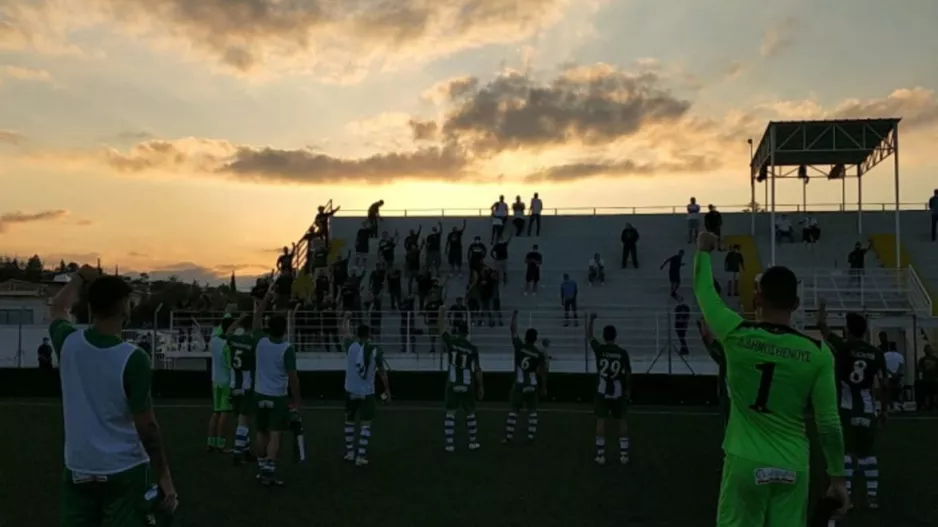 Θύρα 9: "Κυριακή στους συνδέσμους"