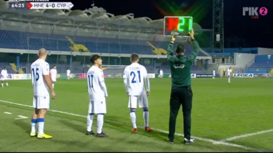 Τριπλή αλλαγή ο Βάλεμ στο 4-0