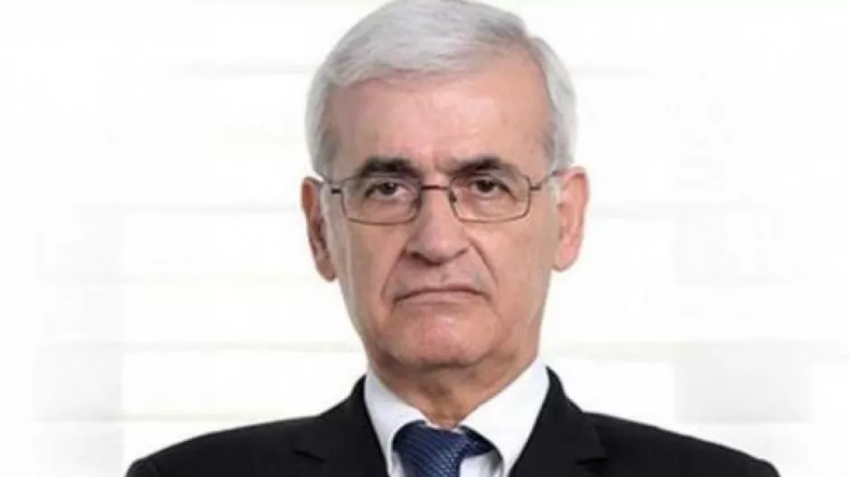 ΠΑΡΑΙΤΗΣΗ;