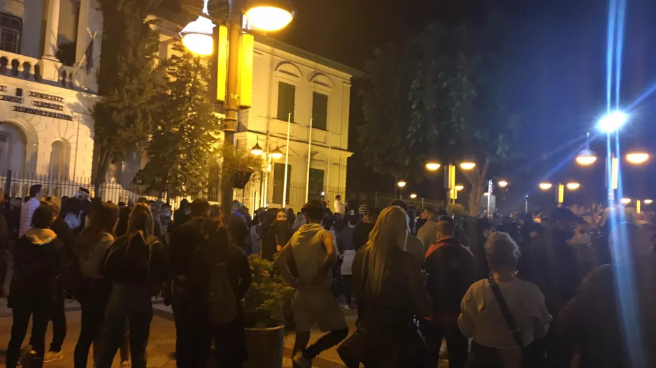 ΤΕΛΟΣ στις διαδηλώσεις, μαζικές εκδηλώσεις και άλλα... /ΔΙΑΤΑΓΜΑ