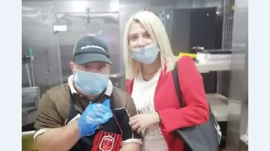 Δίπλα στον Παυλάκη
