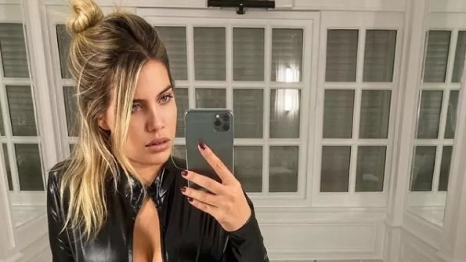 "Γκρέμισε" το Instagram η σύζυγος του Ικάρντι με προκλητική ΦΩΤΟ