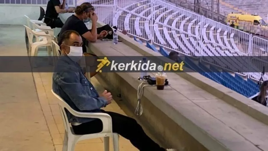 Στο "ΜΑΚ" με... φραπεδιά ο κόουτς