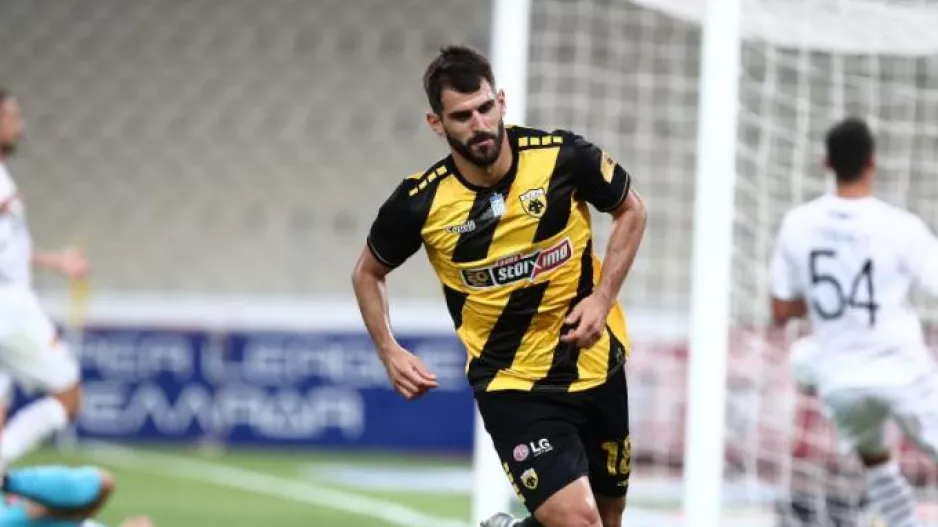Δεν παίρνει επιθετικό αν φύγει ο Ολιβέιρα