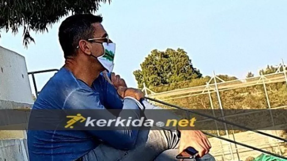 Κρίστοφερ/ Αντίδραση και... τηλεφωνήματα