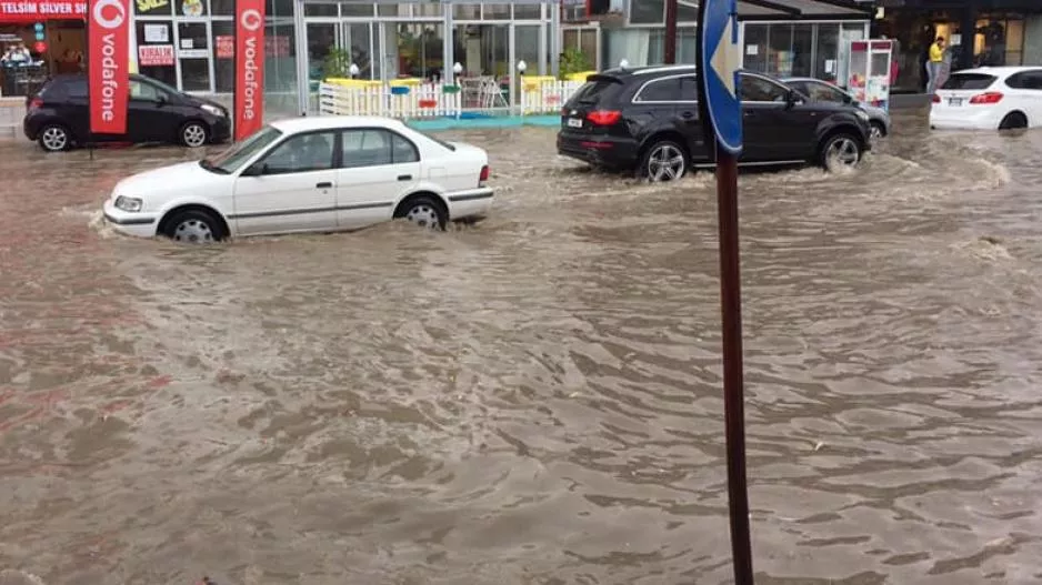 Πλημμύρισε η Αμμόχωστος από τις βροχές
