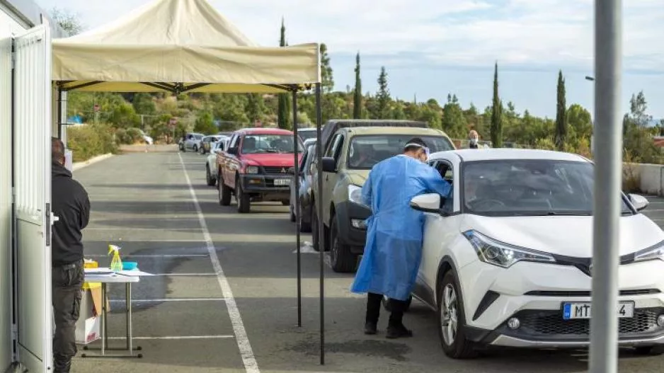 Έλλειψη μοριακών τεστ στη Λεμεσό