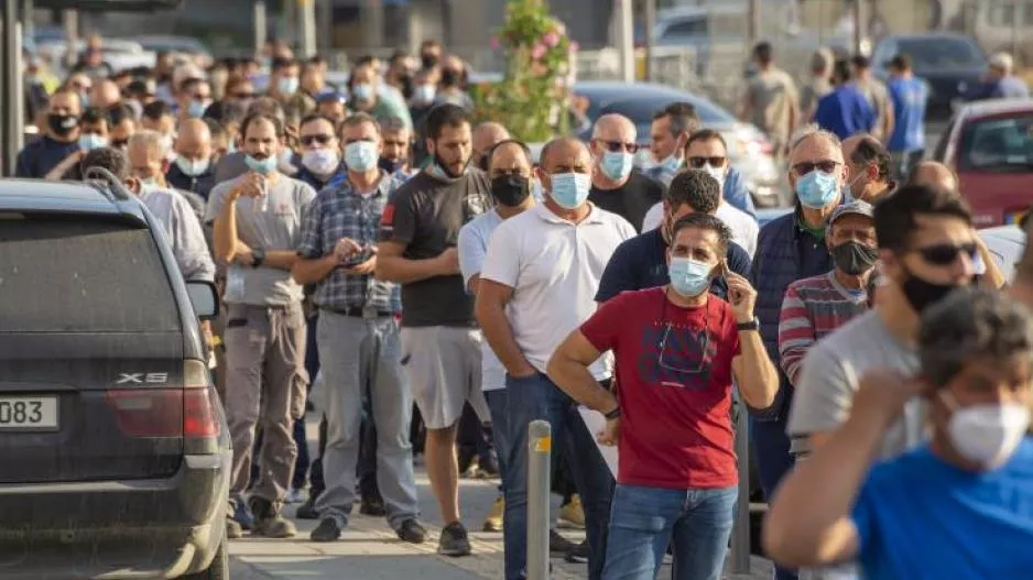 ΕΝΗΜΕΡΩΣΗ/ Rapid test - 50 θετικά την πρώτη μέρα