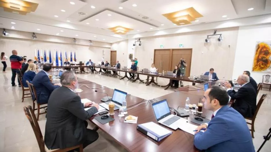 Μέτρα σε Λεμεσό-Πάφο πιθανόν να επεκταθούν παγκύπρια