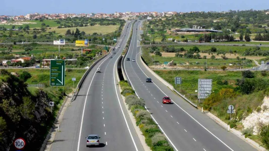 Ποιοι εξαιρούνται της απαγόρευσης μετακινήσεων από και προς Λεμεσό - Πάφο